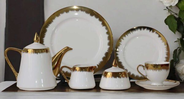24-Piece Tea Set Electro Gold (D001) High-Quality Elegant Tea Crockery (1)